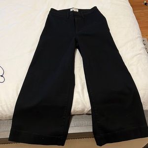 Madewell Black wide leg cropped jeans